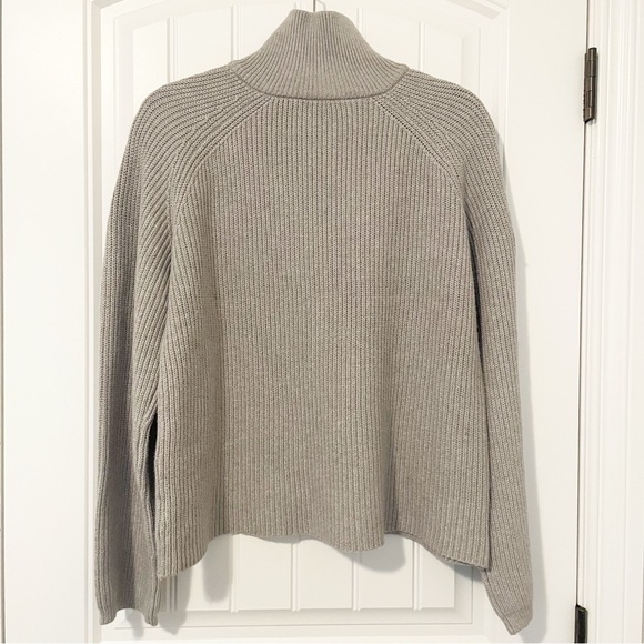 RD Style Grey Rib Knit diagonal zip mock-neck sweater Size XS - Picture 2 of 9